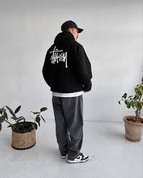 Stussy Fashion Clothing & Eric Emanuel Shorts Mixing Fashion & Comfort
